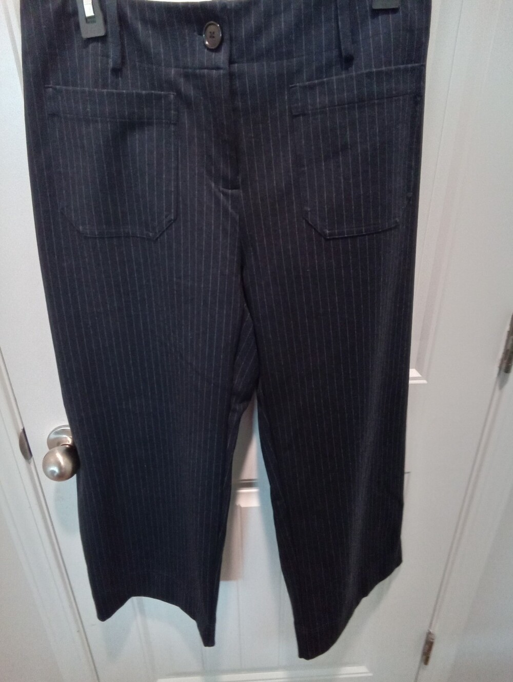 Rafaella Crop Wide Leg Trousers Sz 8 Patch Pocket Dark NavyBlue w/Gray Pinstripe - Picture 2 of 10